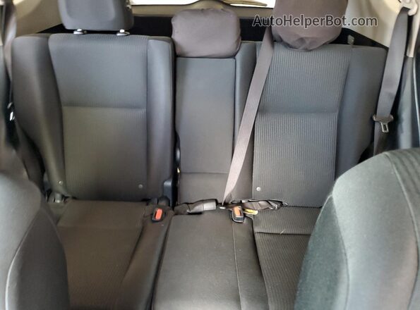 JTMBFREV6JJ180953 2018 TOYOTA LE White Vista de los asientos traseros