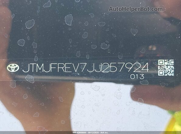 JTMJFREV7JJ257924 2018 TOYOTA RAV4 Белый 