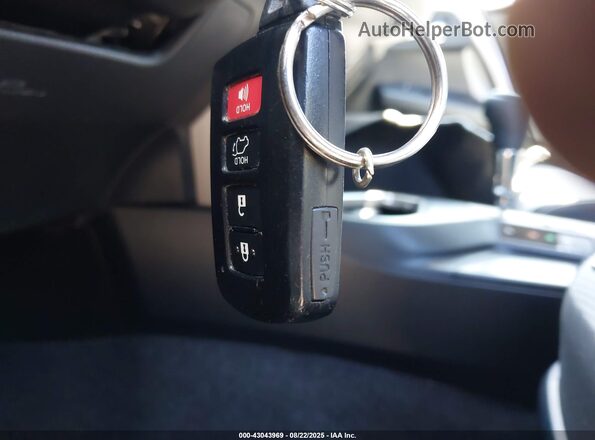 JTMRFREV2JJ249054 2018 TOYOTA LE Белый Вид панели приборов