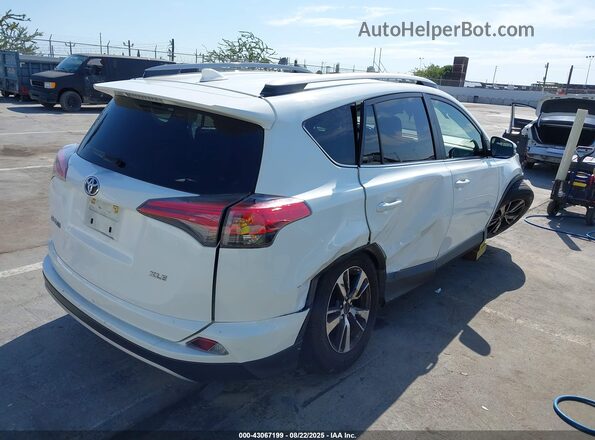 JTMWFREV0JJ165494 2018 TOYOTA LE Белый Задняя правая четверть