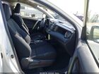 2018 Toyota Rav4 Xle Белый vin: JTMWFREV0JJ165494
