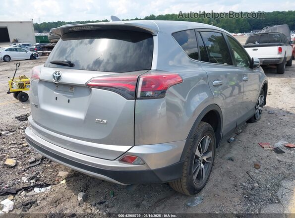 JTMWFREV8JJ188134 2018 TOYOTA LE Silver Задня права чверть