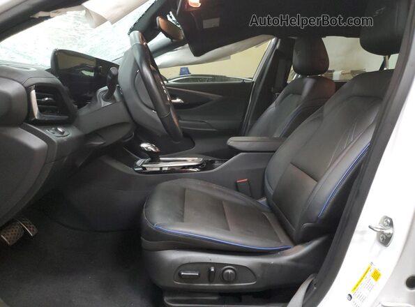 KL47LBE23RB141782 2024 BUICK OTHER White Front interior view