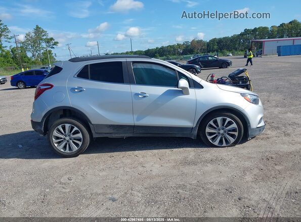 KL4CJASBXLB333498 2020 BUICK ENCORE Серебряный Вид задней части салона