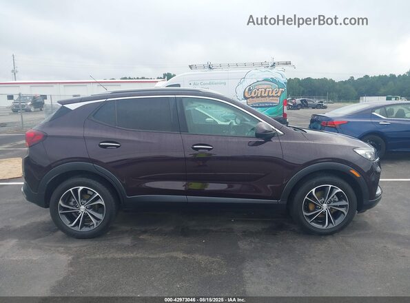 KL4MMFSLXLB119872 2020 BUICK ENCORE Maroon Vista interior trasera
