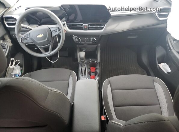 KL79MPSP6SB091388 2025 CHEVROLET TRAILBLAZER Maroon Dashboard view