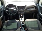 2018 Chevrolet Trax Ls White vin: KL7CJKSB5JB527555
