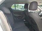 2018 Chevrolet Trax Ls White vin: KL7CJKSB5JB527555