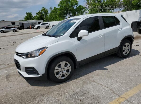KL7CJKSB5JB527555 2018 CHEVROLET TRAX White Передня ліва чверть