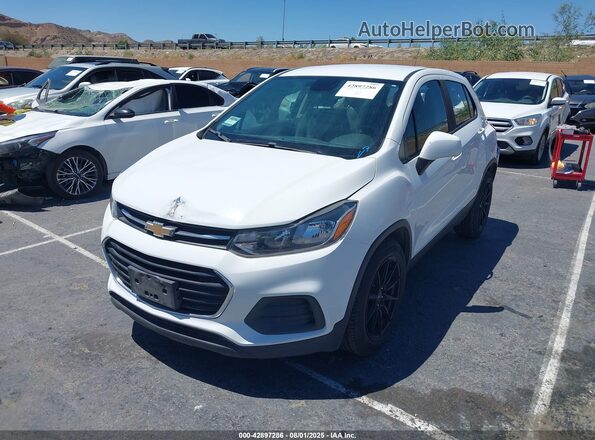 KL7CJKSBXJB723376 2018 CHEVROLET TRAX Белый Передняя левая четверть