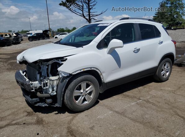 KL7CJLSB2JB626985 2018 CHEVROLET TRAX White წინა მარცხენა ხედი სამი მეოთხედიდან