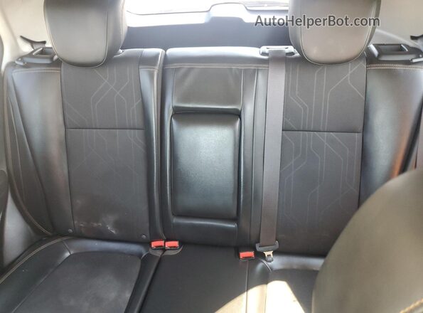KL7CJLSB6JB580996 2018 CHEVROLET TRAX Угольный Вид задних сидений