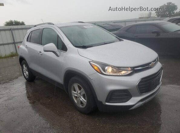 KL7CJLSB6JB719010 2018 CHEVROLET TRAX Gray Delantero derecho