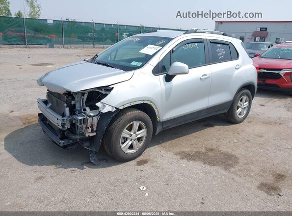 KL7CJPSB8MB344569 2021 CHEVROLET TRAX Silver Передня ліва чверть