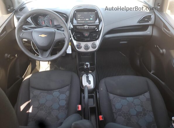 KL8CB6SA0JC475754 2018 CHEVROLET SPARK Blue Widok deski rozdzielczej