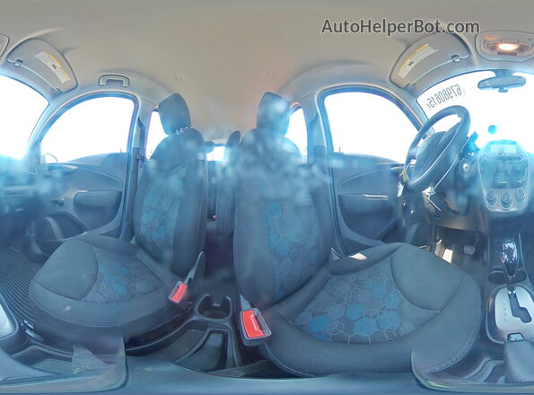 KL8CB6SA0JC475754 2018 CHEVROLET SPARK Blue Widok wnętrza 360 stopni
