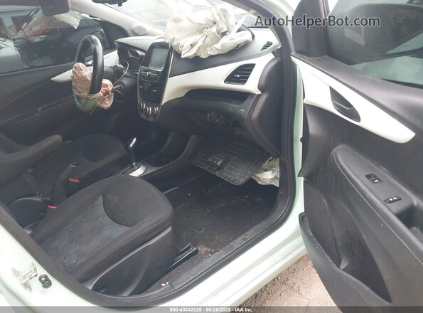 KL8CD6SA4JC440127 2018 CHEVROLET SPARK Teal წინა სალონის ხედი