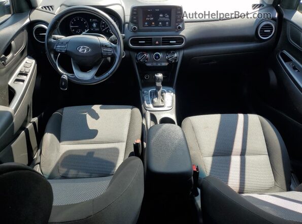 KM8K2CAA9JU071229 2018 HYUNDAI KONA White Առջևի վահանակի տեսք