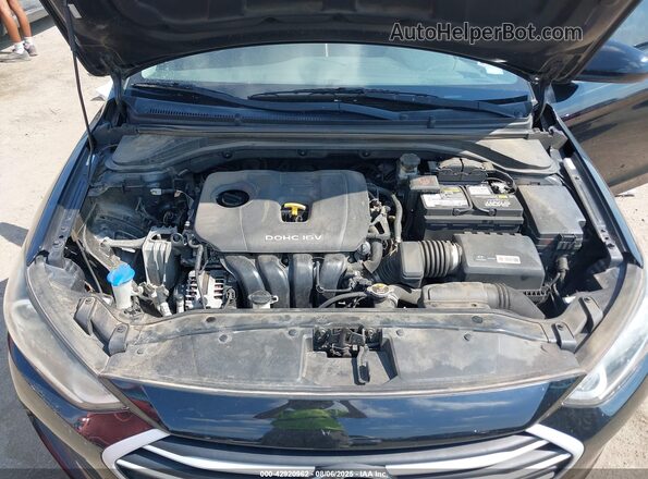 KMHD84LF4JU612810 2018 HYUNDAI ELANTRA Black Widok komory silnika