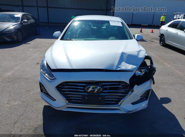 KMHE24L32KA088846 2019 HYUNDAI SONATA HYBRID Белый Вид спереди