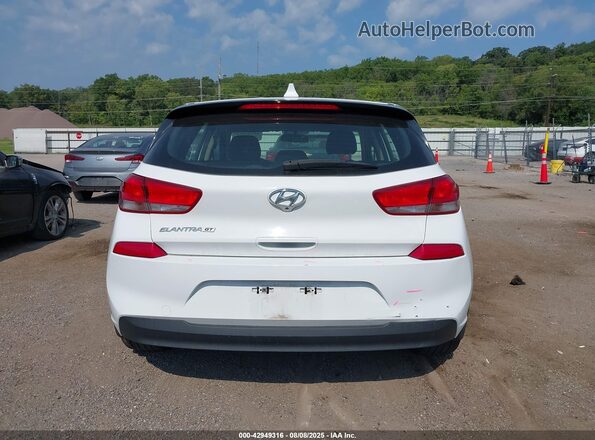 KMHH35LE5JU009796 2018 HYUNDAI ELANTRA GT Белый 