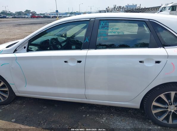 KMHH35LE5KU096729 2019 HYUNDAI ELANTRA GT White 