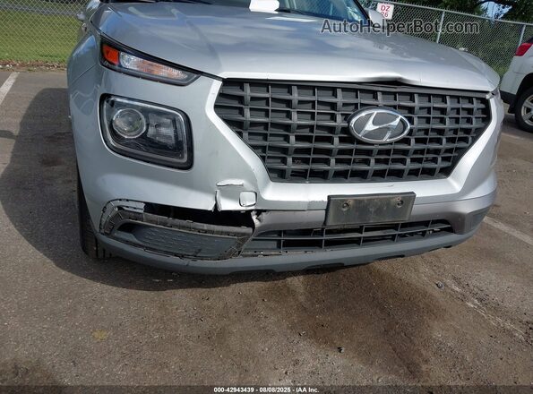 KMHRB8A32LU044891 2020 HYUNDAI VENUE Silver Front view