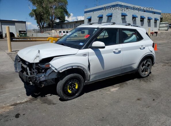 KMHRC8A34MU101851 2021 HYUNDAI VENUE Белый Передняя левая четверть