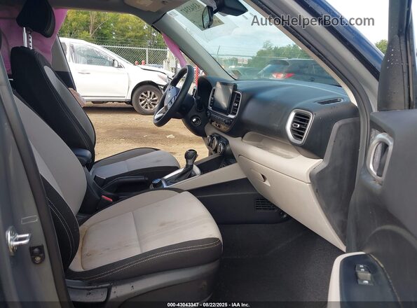 KMHRC8A35LU033512 2020 HYUNDAI VENUE Серый Вид салона спереди