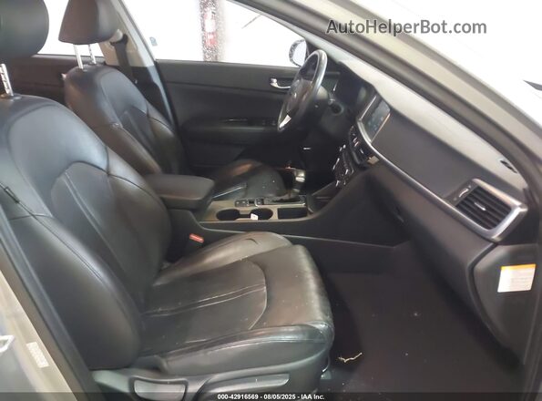 KNAGU4LE8H5013821 2017 KIA OPTIMA HYBRID Silver Widok wnętrza z przodu