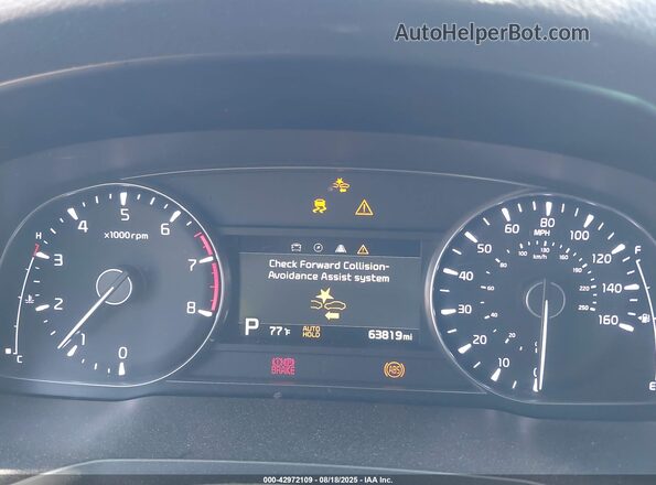 KNALC4J16L5231007 2020 KIA CADENZA Dark Blue Widok tylnych siedzeń