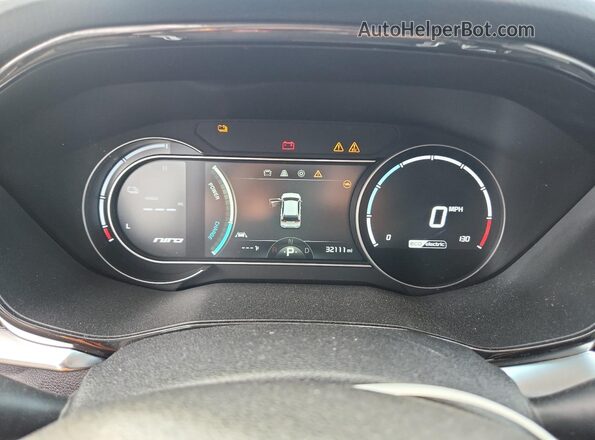 KNDCC3LG9L5036260 2020 KIA NIRO Красный Вид щитка приборов