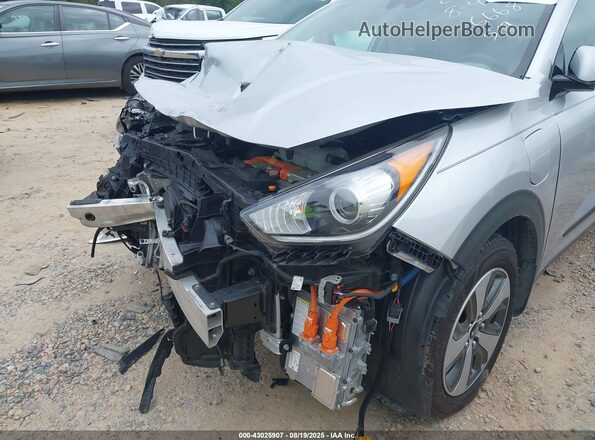 KNDCD3LD9K5236668 2019 KIA NIRO PLUG-IN HYBRID Silver Widok z przodu