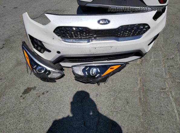KNDCE3LC1M5482248 2021 KIA NIRO White Vista del compartimento del motor
