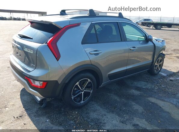 KNDCP3LE3S5235502 2025 KIA NIRO Silver Задня права чверть