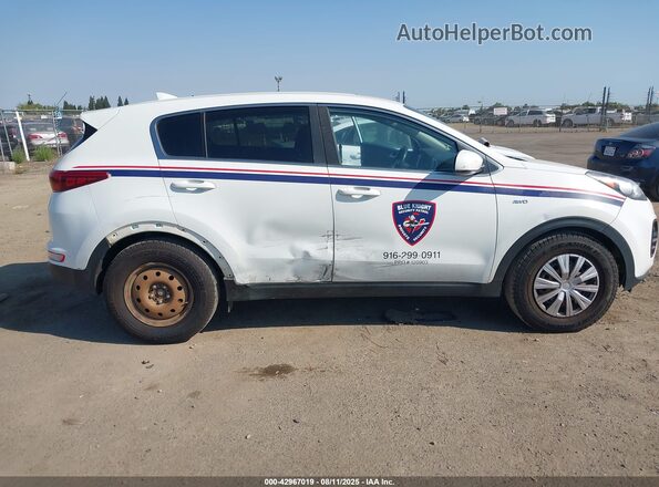 KNDPMCAC0J7467067 2018 KIA SPORTAGE Белый Вид спереди