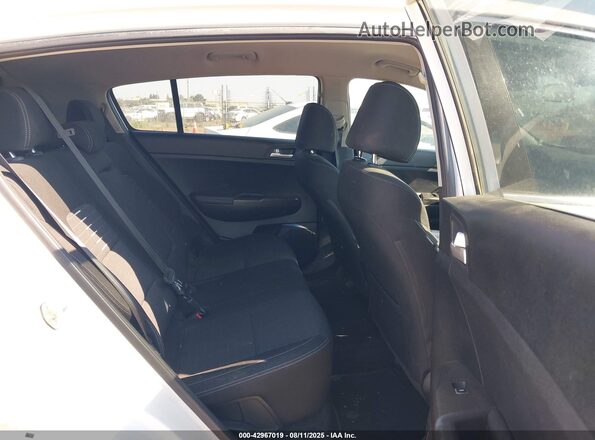 KNDPMCAC0J7467067 2018 KIA SPORTAGE Белый Вид наклейки с VIN-кодом