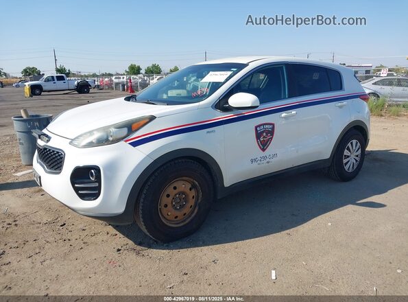 KNDPMCAC0J7467067 2018 KIA SPORTAGE Белый Передняя левая четверть