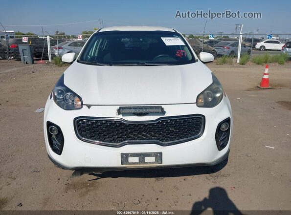 KNDPMCAC0J7467067 2018 KIA SPORTAGE Белый Вид щитка приборов