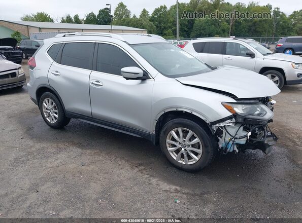 KNMAT2MT5JP551447 2018 NISSAN ROGUE Silver Delantero derecho