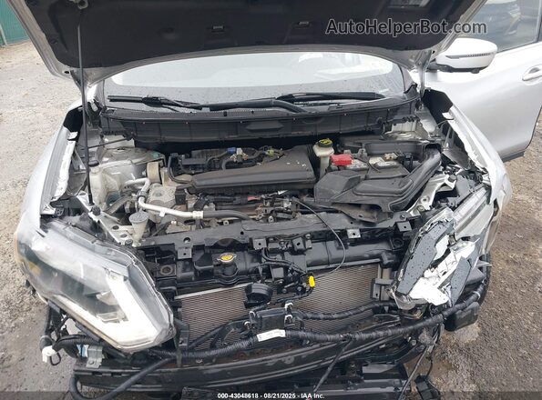 KNMAT2MT5JP551447 2018 NISSAN ROGUE Silver Vista trasera