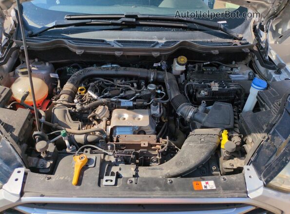 MAJ3P1TE8JC244751 2018 FORD ECOSPORT Silver Вид задньої частини салону