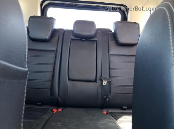 MAJ3P1VE0JC214432 2018 FORD ECOSPORT Black Rear seats view