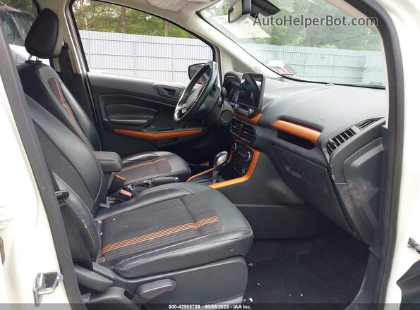 MAJ6P1CL8JC211616 2018 FORD ECOSPORT White წინა სალონის ხედი
