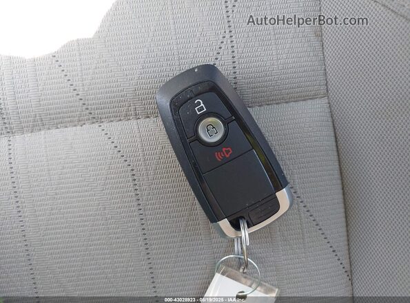 MAJ6P1UL4JC208730 2018 FORD ECOSPORT Серый Вид панели приборов