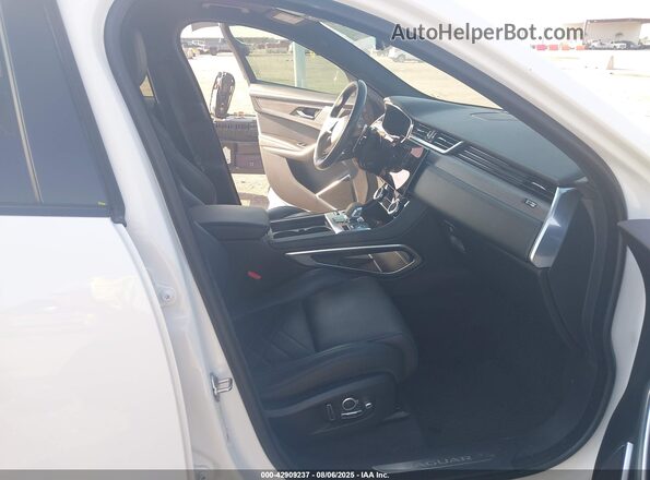 SADCJ2EX3NA689226 2022 JAGUAR F-PACE Белый Вид салона спереди