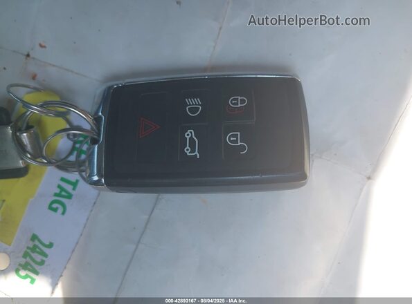 SALE9EEU0L2021517 2020 LAND ROVER DEFENDER Серебряный Вид панели приборов