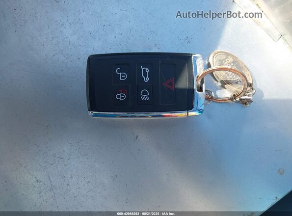 SALKP9FU0SA275490 2025 LAND ROVER RANGE ROVER Green Առջևի վահանակի տեսք