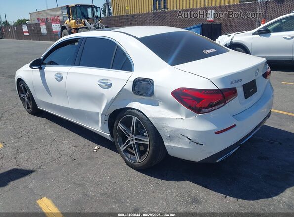W1K3G4EB5NJ327222 2022 MERCEDES-BENZ A 220 Белый Задняя левая четверть