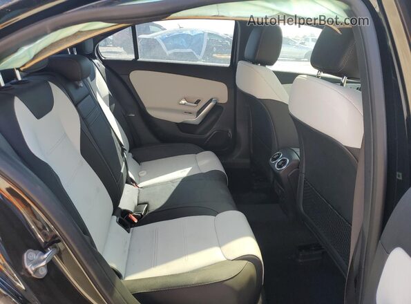 W1K3G4EB5NJ331903 2022 MERCEDES-BENZ A Black Vista de los asientos traseros